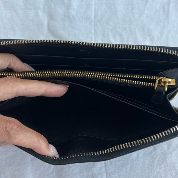 USED Authentic Prada Zip Wallet - Picture 3 of 11